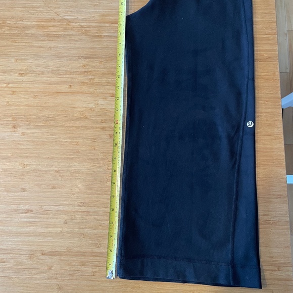 LULULEMON Wide Leg Culottes fits size10-12 Perfect for Pilates and yoga,TaiChi - Picture 5 of 6